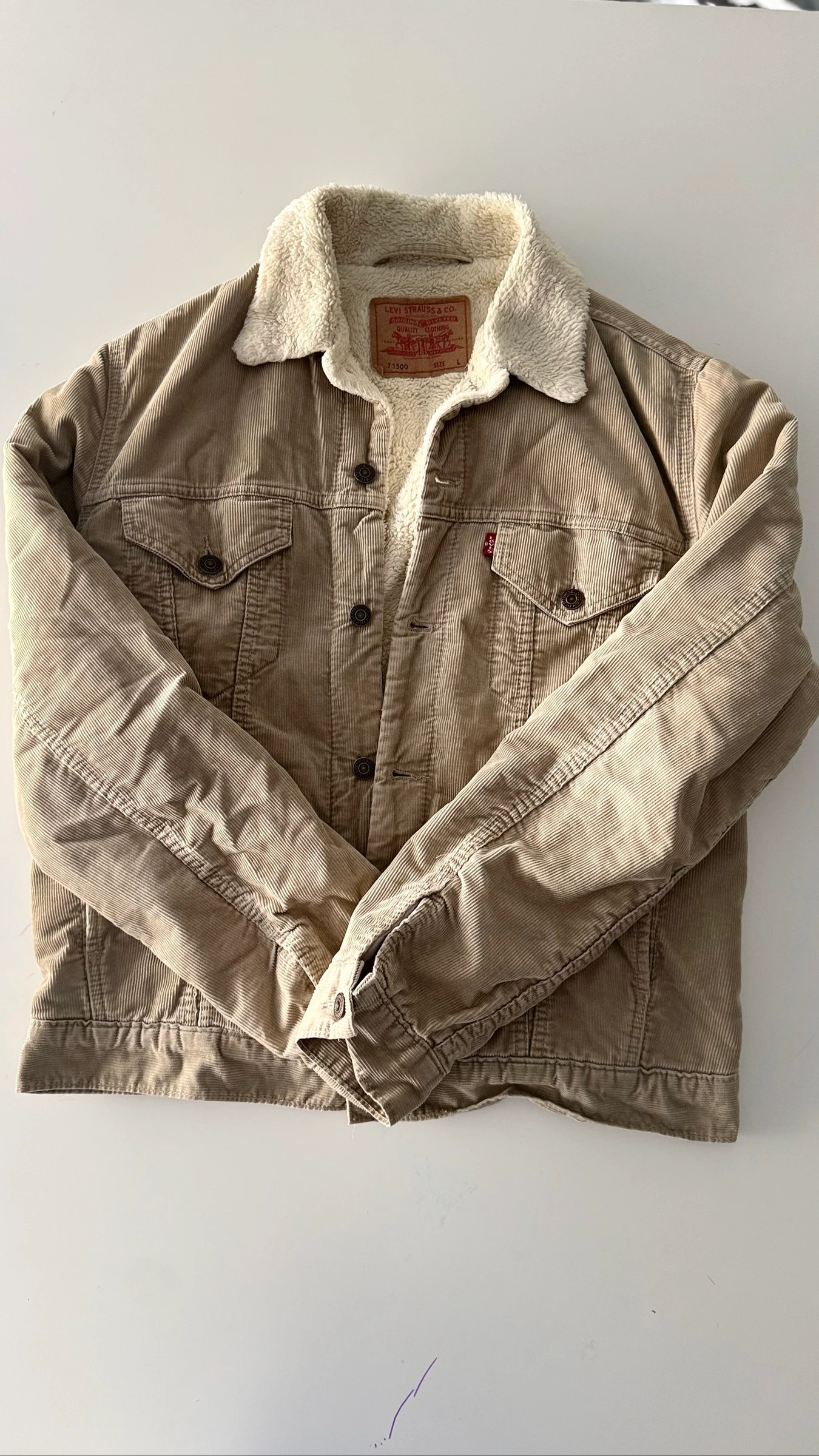 Chaqueta Levi's Sherpa Trucker Pana Beige Buen estado • talla L